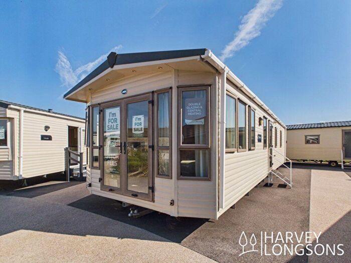 2 Bedroom Park Home For Sale In Bowland Fell Holiday Park, BD23