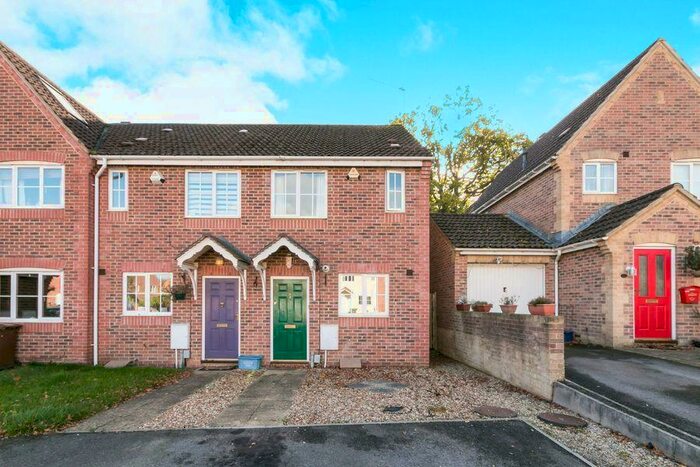 2 Bedroom End Of Terrace House To Rent In St. Christophers Close, GU12