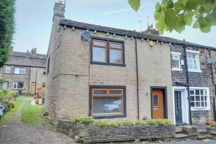 2 Bedroom Property To Rent In Thornhill Street, Calverley, Pudsey, LS28