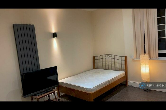 Studio To Rent In Ty Gloch, Brecon, LD3