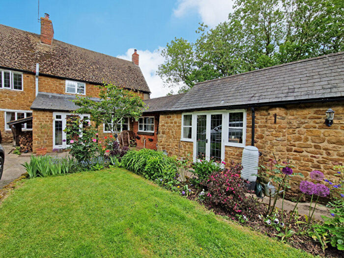 4 Bedroom Cottage To Rent In Park Lane, North Newington, Banbury, Oxon, OX15