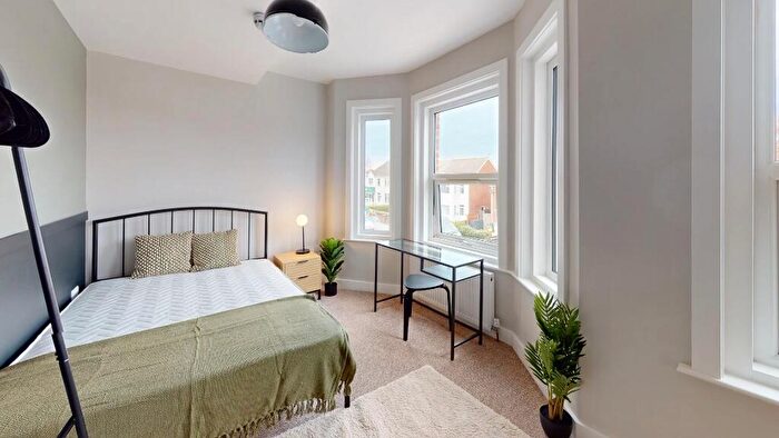 6 Bedroom Terraced House To Rent In Priory Road, Exeter, Devon, EX4