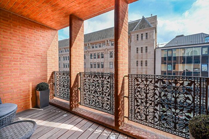 3 Bedroom Flat For Sale In Artillery Row, Westminster, London, SW1P