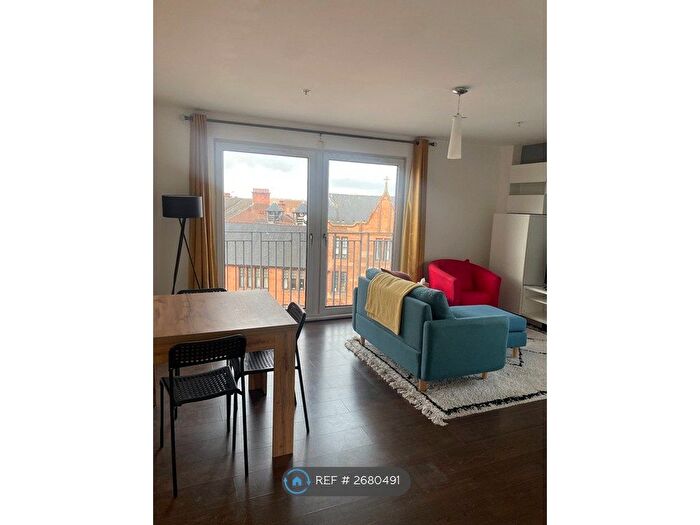 2 Bedroom Flat To Rent In Victoria Road, Glasgow, G42