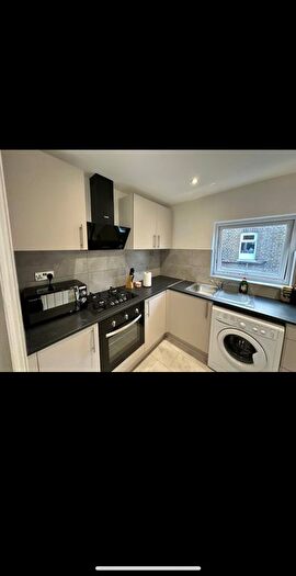 1 Bedroom Flat To Rent In Hermitage, London, N4