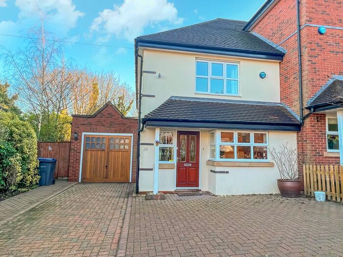 3 Bedroom End Of Terrace House To Rent In College Hill, Sutton Coldfield B73