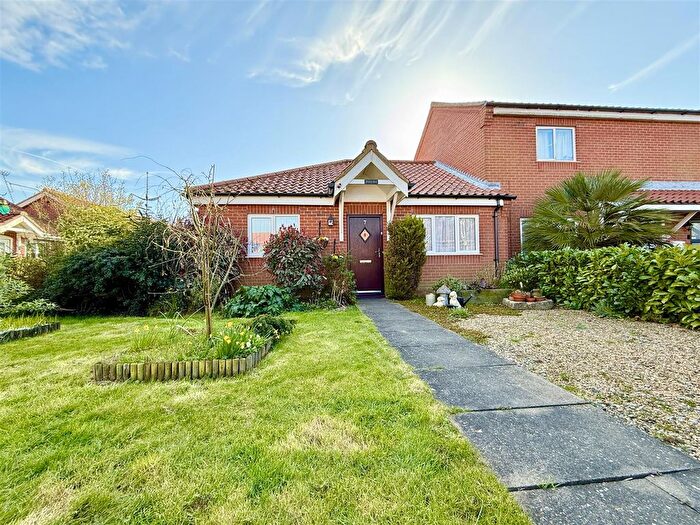 2 Bedroom Semi Detached Bungalow For Sale In Limes Road, Catfield, NR29