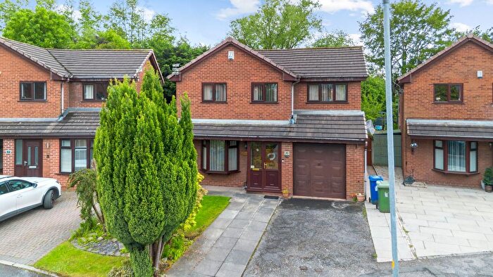 4 Bedroom Detached House For Sale In Holdenbrook Close, Leigh, WN7