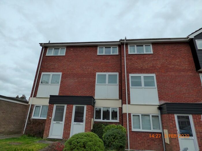 2 Bedroom Maisonette To Rent In Maltings Close, Halesworth, IP19