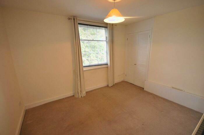 1 Bedroom Flat To Rent In Flat Pittville Lawn Cheltenham, GL52