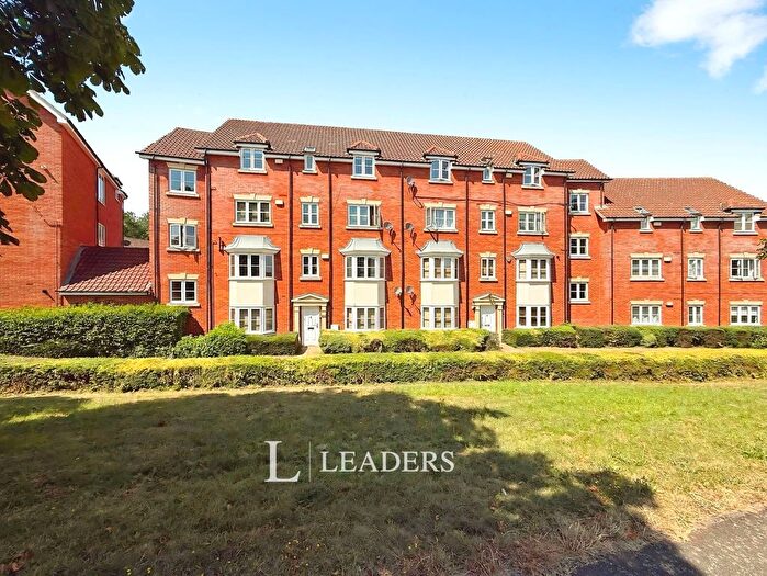 2 Bedroom Flat For Sale In Woodall Close, Middleton, Milton Keynes, MK10