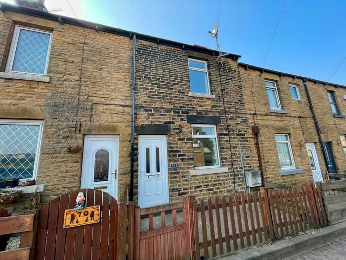 3 Bedroom Detached House To Rent In Sheffield Road, Penistone, Sheffield, South Yorkshire, Uk, S36