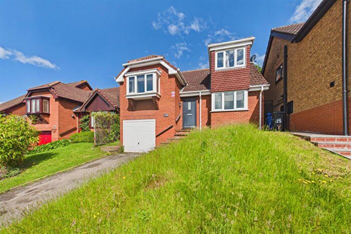 3 Bedroom Detached House For Sale In Brades Close, Halesowen, B63