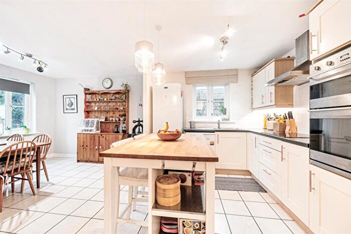 4 Bedroom Detached House For Sale In Beechwood Close, Nailsworth, Gloucestershire, GL6