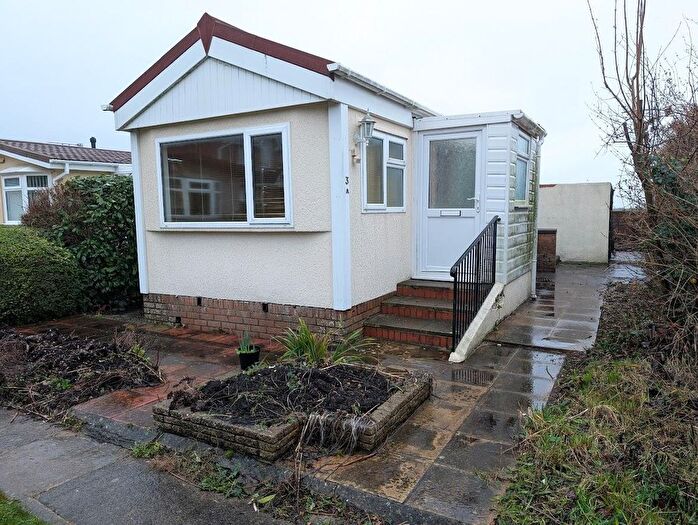 1 Bedroom Park Home For Sale In Old Gloucester Road, Alveston, BS35