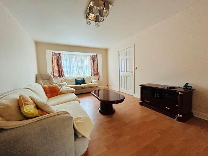 4 Bedroom House To Rent In Girton Way, Mickleover, Derby, DE3