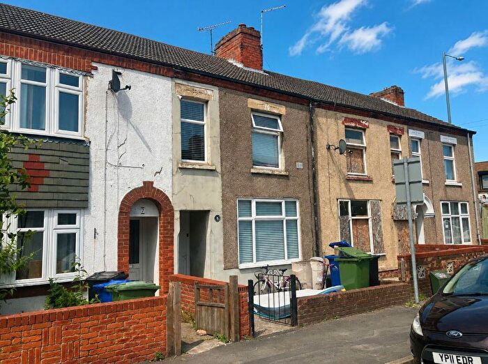 3 Bedroom Terraced House For Sale In Elsenham Road, Grimsby, DN31
