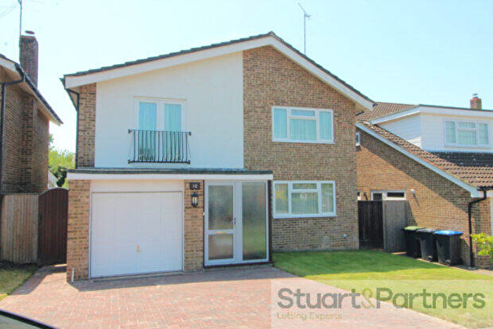 4 Bedroom Detached House To Rent In Welbeck Close, Burgess Hill, RH15