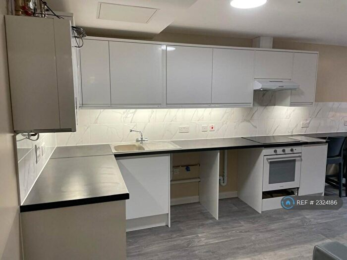 7 Bedroom Flat To Rent In Stokes Croft, Bristol, BS2