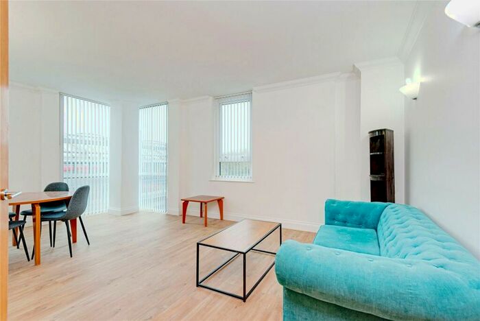1 Bedroom Apartment To Rent In Lanark Square, London, E14