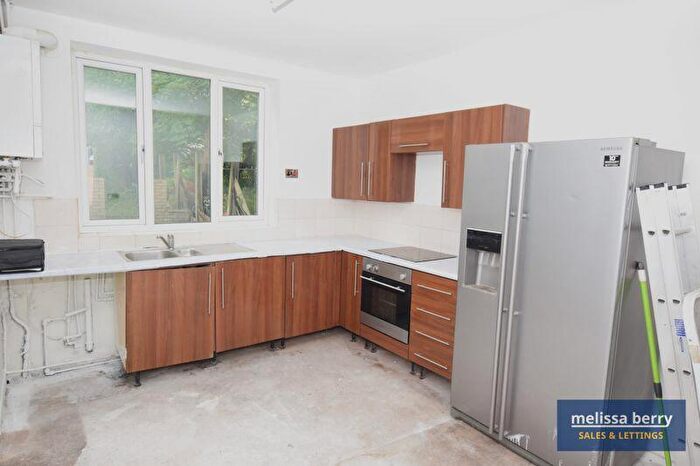 3 Bedroom Terraced House For Sale In Green Lane, Middleton, Manchester, M24