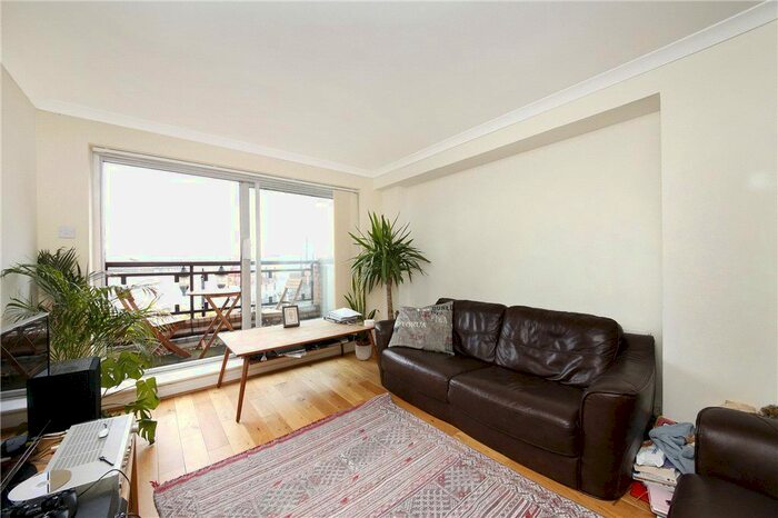 2 Bedroom Flat To Rent In The Highway, Wapping, London, E1W