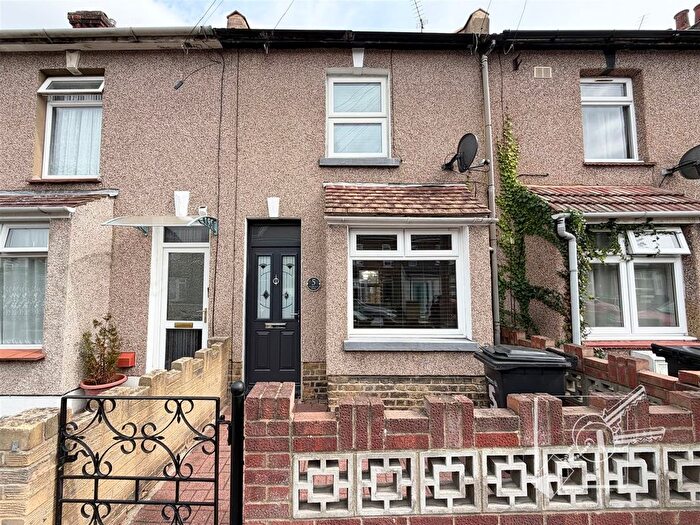2 Bedroom Terraced House To Rent In Churchill Road, Gravesend, DA11