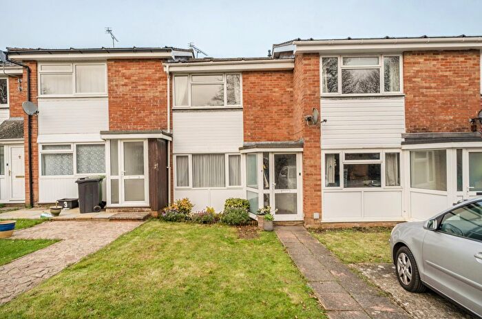 2 Bedroom Terraced House For Sale In Linnet Way, Alton, Hampshire, GU34