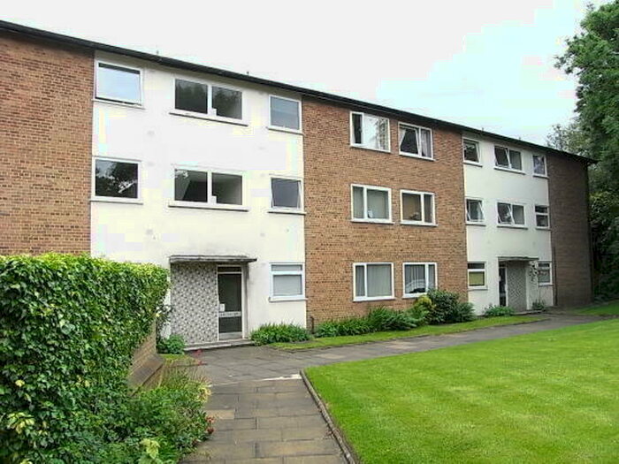 1 Bedroom Flat To Rent In Whitehouse Court, Sutton Coldfield., B75
