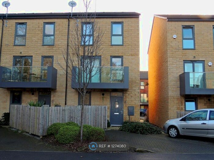 2 Bedroom Terraced House To Rent In Carnforth Avenue, Wakefield WF1