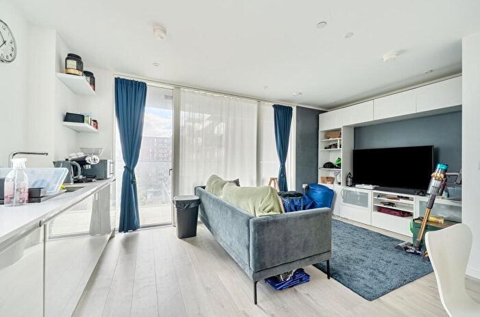 2 Bedroom Apartment For Sale In Corsican Square, Bow, E3