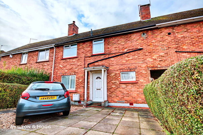 3 Bedroom Terraced House For Sale In Lytham Road, Rugby, CV22