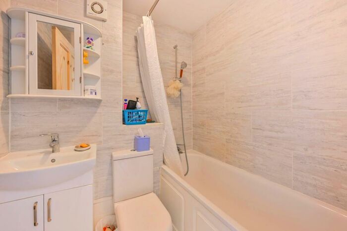 2 Bedroom Terraced House To Rent In Turnstone Close, Plaistow, London, E13