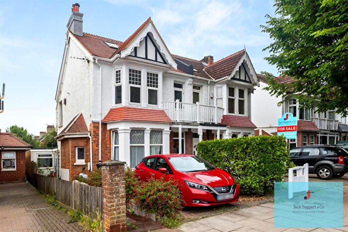 3 Bedroom Apartment For Sale In New Church Road, Hove, BN3