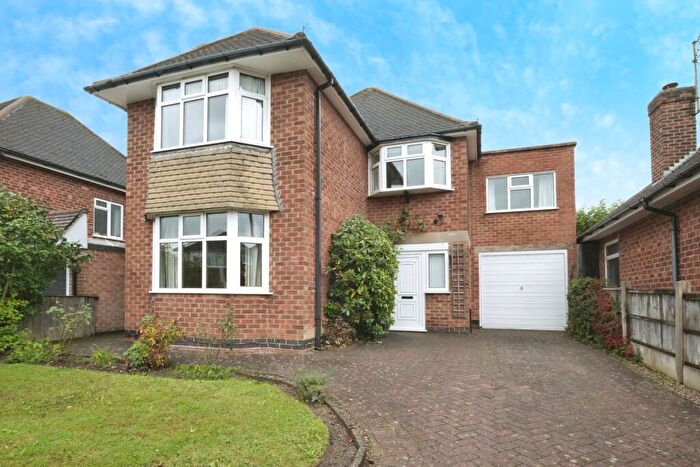 4 Bedroom Detached House For Sale In Redwood Avenue, Wollaton, Nottingham, NG8
