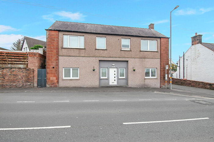 2 Bedroom Flat For Sale In Main Road, Locharbriggs, Dumfries, DG1