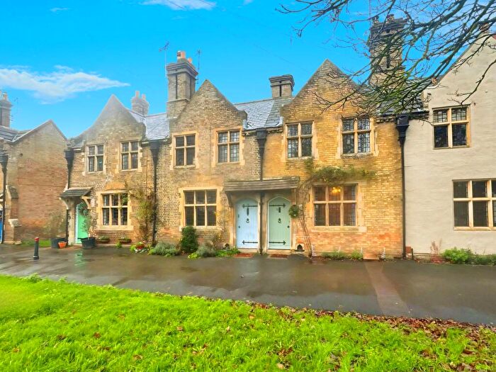 2 Bedroom Character Property For Sale In Wisbech Road, Thorney, PE6