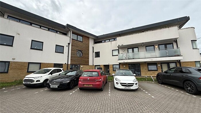 2 Bedroom Flat To Rent In Billet Lane, Stanford-Le-Hope, Essex, SS17