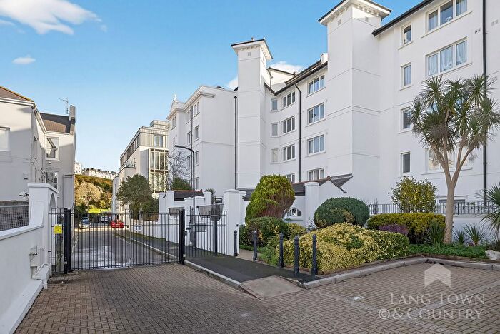 2 Bedroom Flat For Sale In Grand Parade, The Hoe, Plymouth., PL1