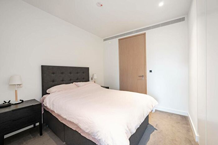 1 Bedroom Flat To Rent In Principal Place, Bishopsgate, Shoreditch, EC2A