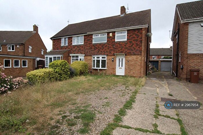 3 Bedroom Semi-Detached House To Rent In Fallowfield, Chatham, ME5