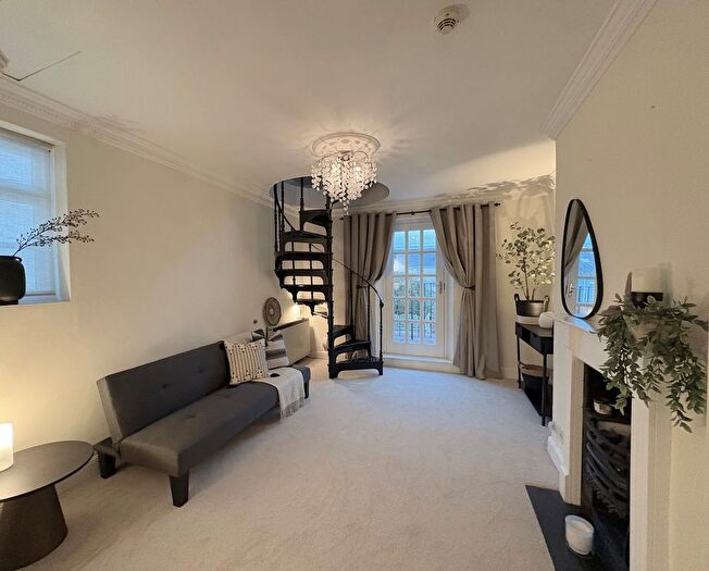 1 Bedroom Flat To Rent In St. Stephens Road, Cheltenham, GL51