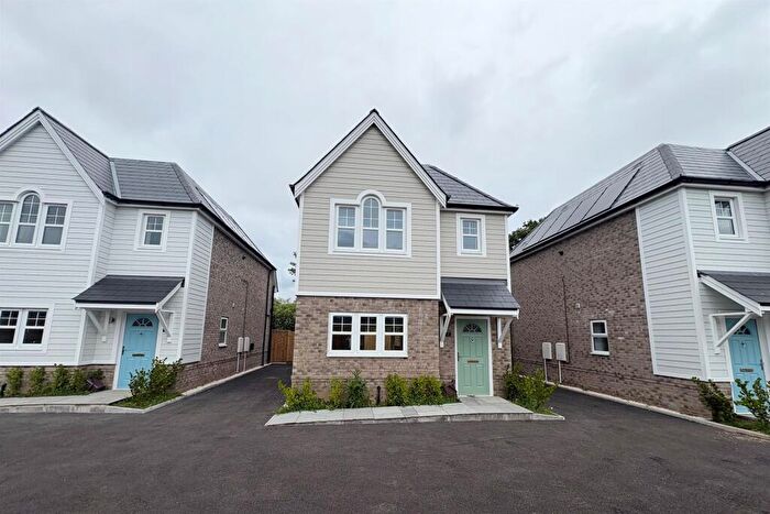 3 Bedroom Detached House To Rent In Hamworthy, BH15