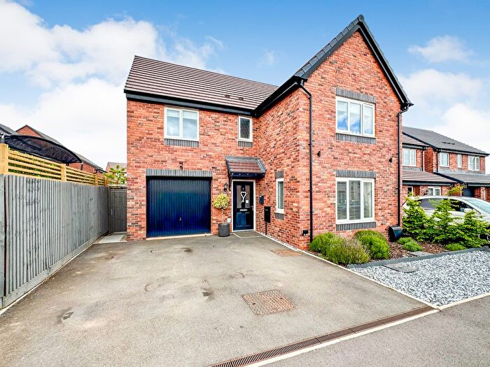 4 Bedroom Detached House For Sale In Upnor Way, Stafford, ST16