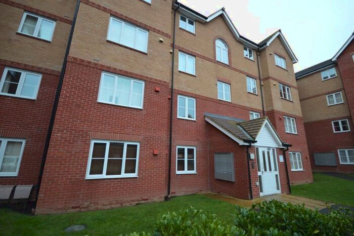 2 Bedroom Flat To Rent In Twickenham Close, Nythe, SN3