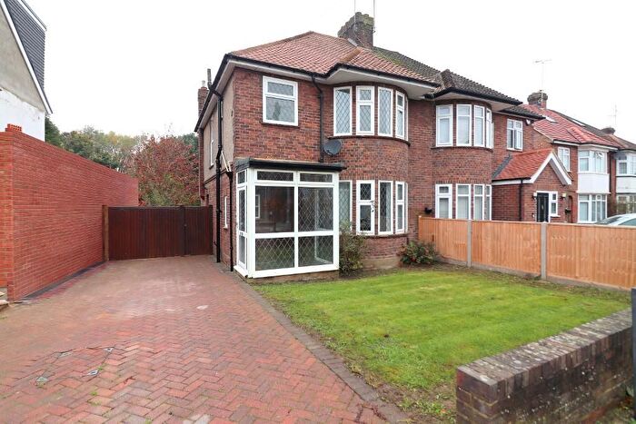 3 Bedroom Semi-Detached House To Rent In Manton Drive, Luton, Bedfordshire, LU2