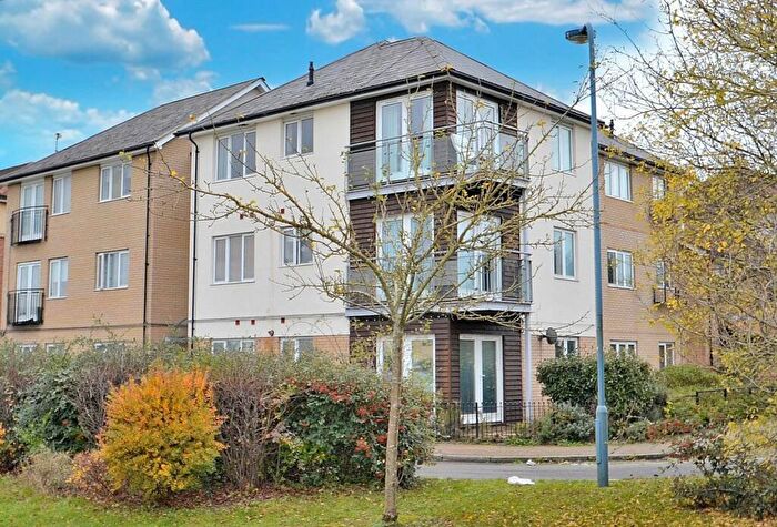 2 Bedroom Flat To Rent In Seaton Grove, Broughton, MK10