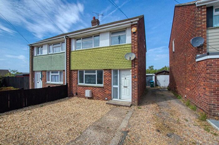 3 Bedroom Semi Detached House For Sale In Butts Road, Southampton, SO19