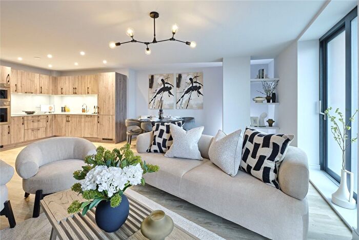 2 Bedroom Flat For Sale In Wills House, Factory No., East Street, Bedminster, Bristol, BS3