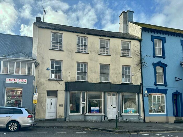 1 Bedroom Flat To Rent In Main Street, Pembroke, Pembrokeshire, SA71